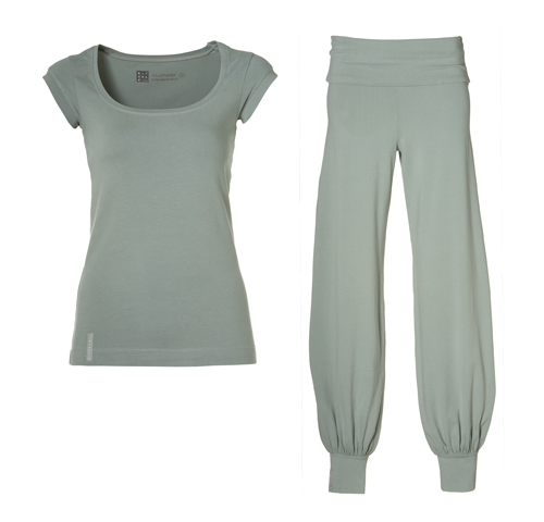 Bellezapura –yoga, mejor practicarlo con ropa cómoda, home & yoga ...