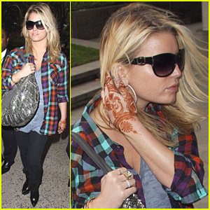 web-jessica-simpson-hearts-