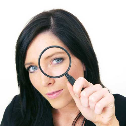 woman_magnifying_glass