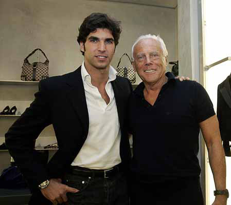 CAYETANO-Y-ARMANI CAYETANO-Y-ARMANI