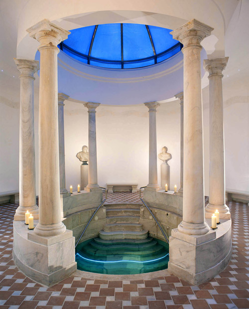 roman-bath-white