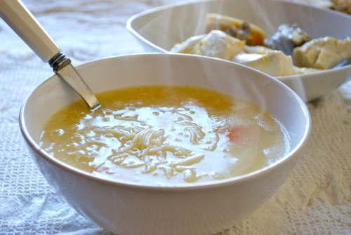 caldo-de-pollo- caldo-de-pollo-