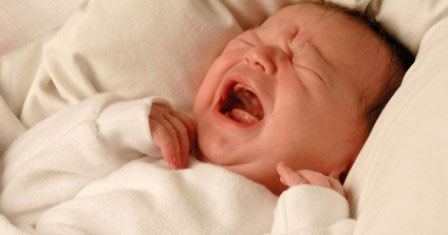 bebe-llorando-448x235