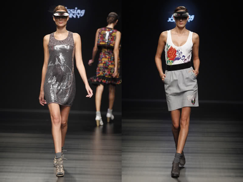 Missing-Johnny-pasarela