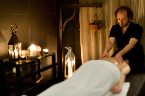 Hotel-Spa-Isabel-de-Farnesio-masaje