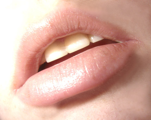 GLOSS-DE-LABIOS-CLARINS