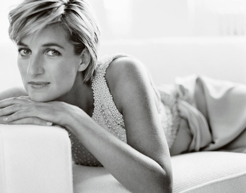 diana-de-gales-por-mario-testino