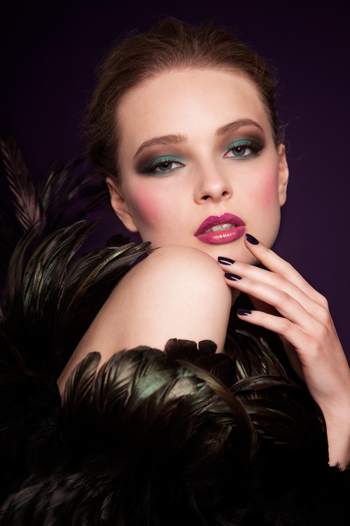 look 3 lola make up