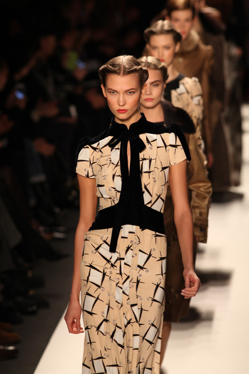 Moño-años-40--Carolina-Herr