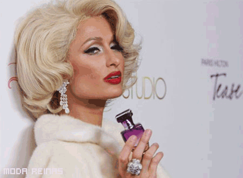 Paris-Hilton-marilyn-tease