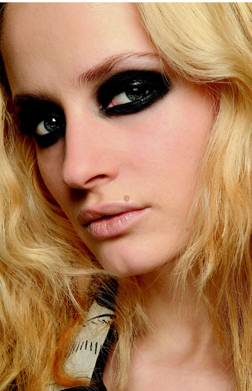 EYELINER-KAJAL-Y-KHOL