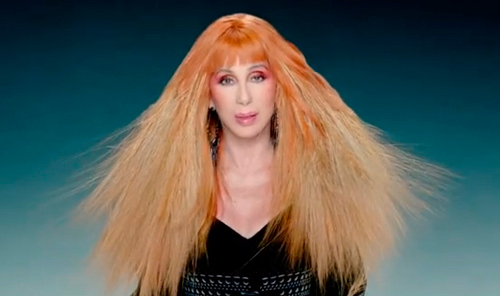 cher-womans-world-peluca-pelirroja