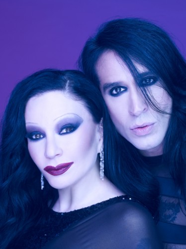 PERFUME_MARIO_Y_ALASKA
