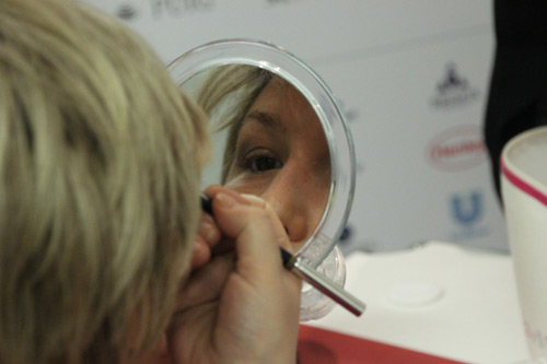 maquillaje-terapeutico-cancer-ponte-guapa