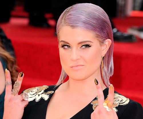 pelo-orquidea-radiante-lila-malva-purpura-kelly-osbourne