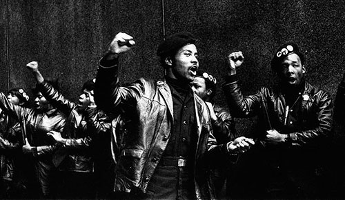 Black Panthers puño alzado