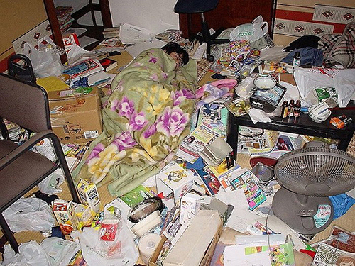 exterior-hostil-sindromes-asperger-hikikomori-2