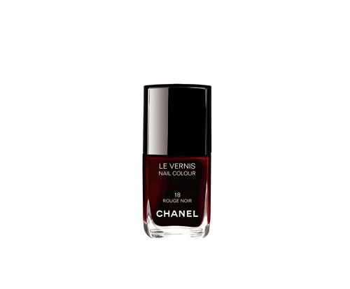 chanel-maquillaje-navidad-rouge-noir-absolument-18