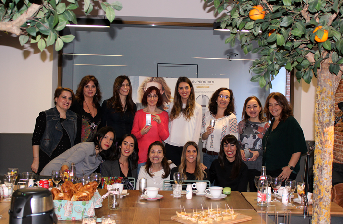 taller-superstart-elisabeth-arden-belleza-pura-grupo