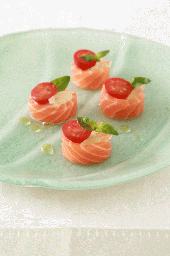 Salmón al estilo Caprese