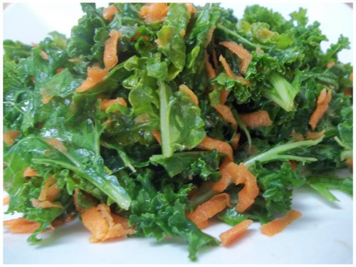 ensalada de kale con zanahoria