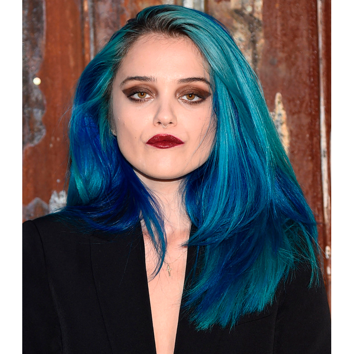 sky-ferreira-paco-rabanne-black-xs