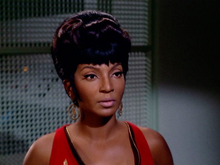 star-trek-mac-cosmetics-uhura