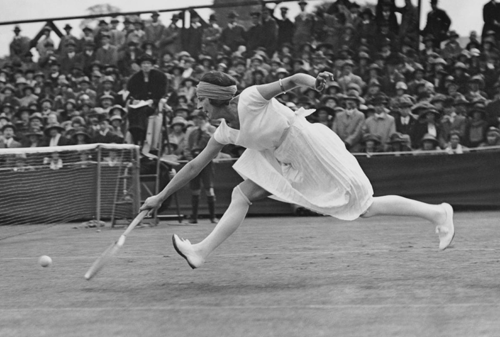 La tenista Suzanne Lenglen en la pista