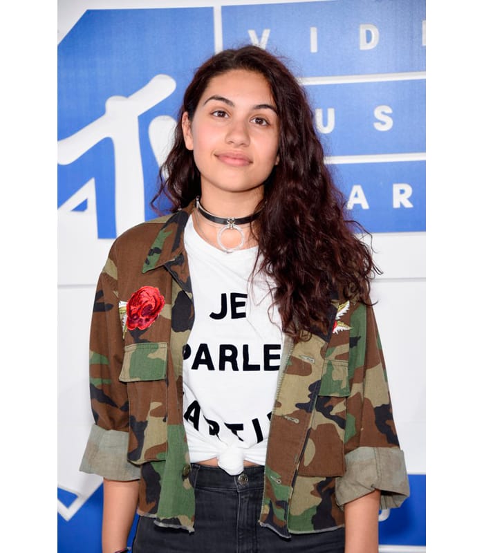 alessia-cara-mtv-Video-Music-Awards