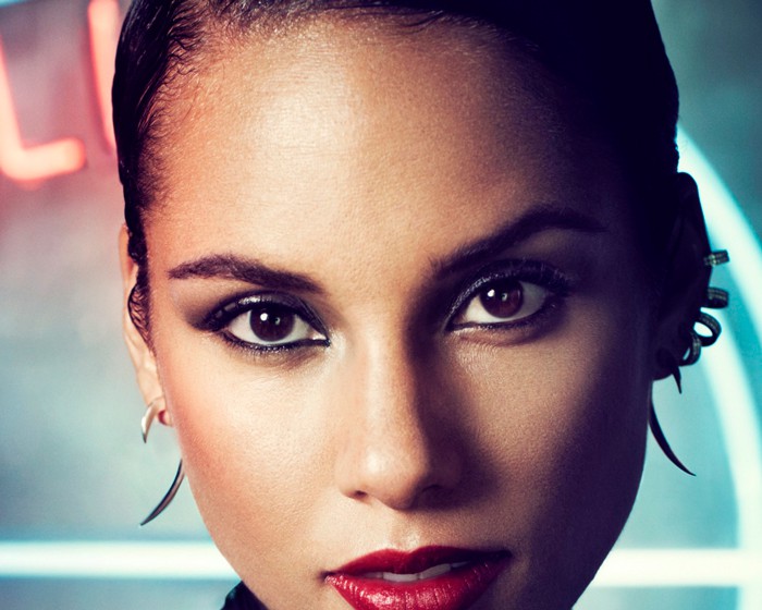 alicia-keys-maquillada