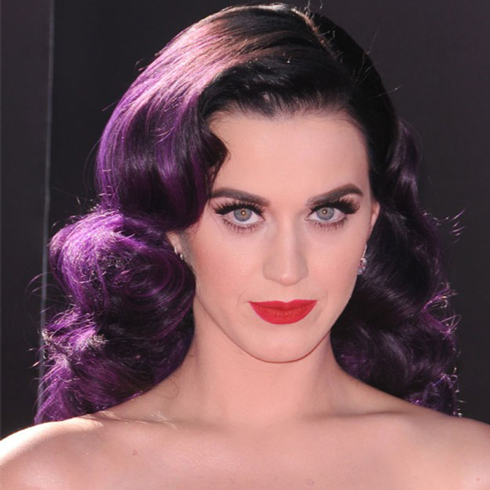 Katy Perry, una de las máximas exponentes del tono Ultra Violet colores-de-pelo-4
