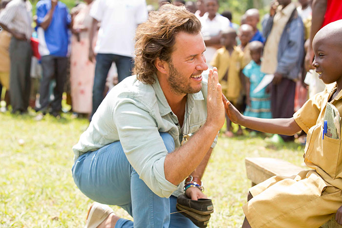 Toms Calzado Solidario Blake Mycoskie