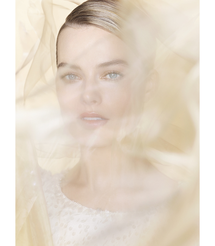 Margot Robbie Gabrielle Chanel Essence