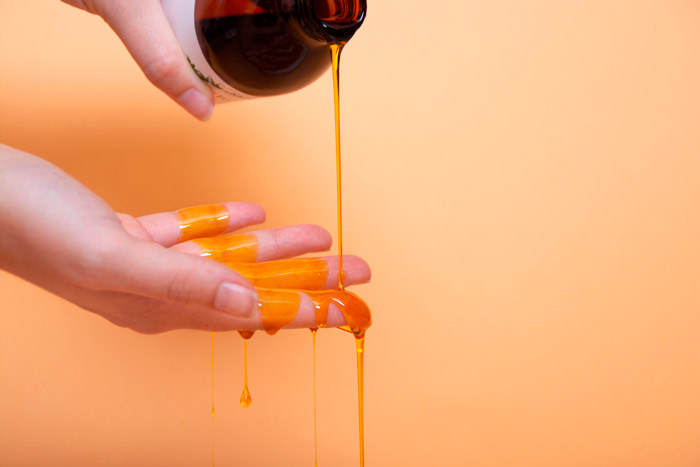 Aceite Caliente Para El Pelo, La última Tendencia En Redes