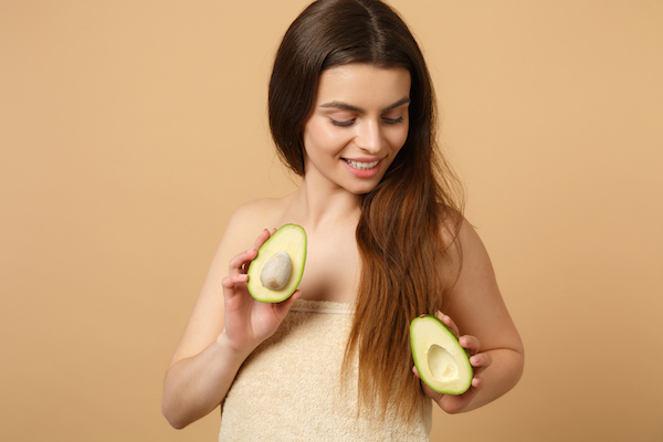 Aceite de aguacate, el último secreto de belleza para el pelo