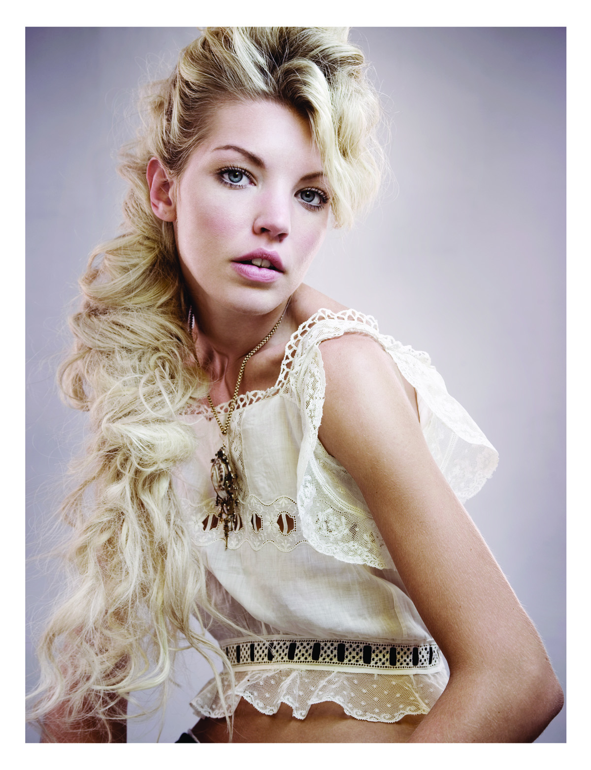 02 TRENZA RUBIA