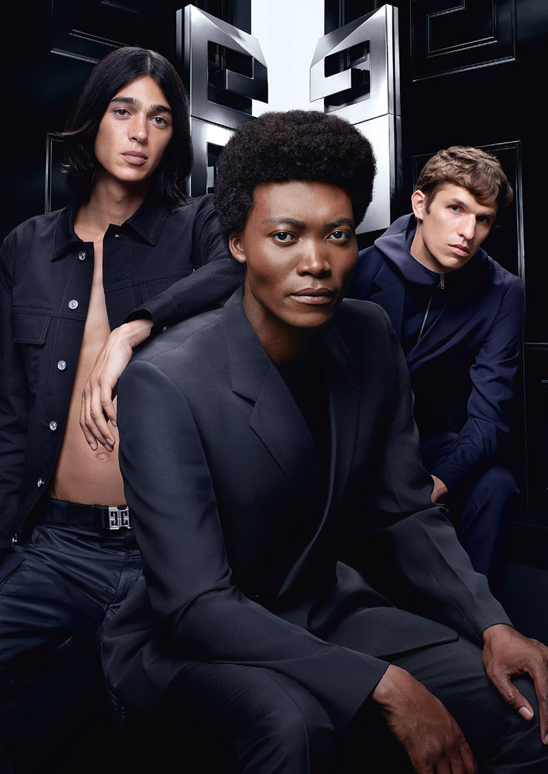Modelo Anuncio Gentleman Society Givenchy