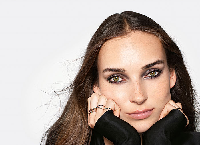 Visual Modelo Make Up Clarins
