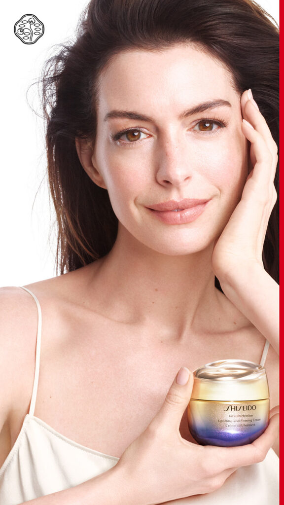 Anne Hathaway Shiseido Serum Noche Reafirmante