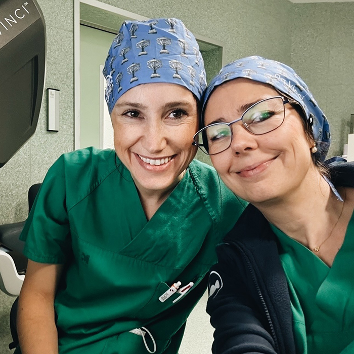 Las doctoras María Teresa Blanco Guillén y Jimena Cantero mastectomia-2