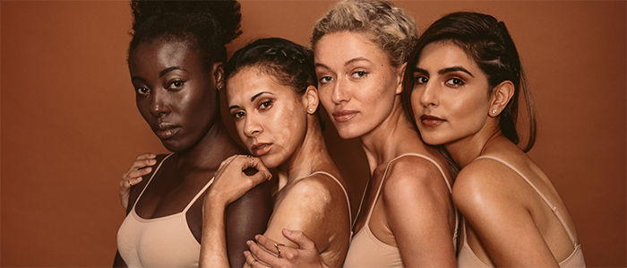 Mujeres con distintos tipos de piel activos-cosmeticos-2