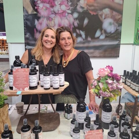 Ana y Mónica ramos de El Jardín de las Lilas