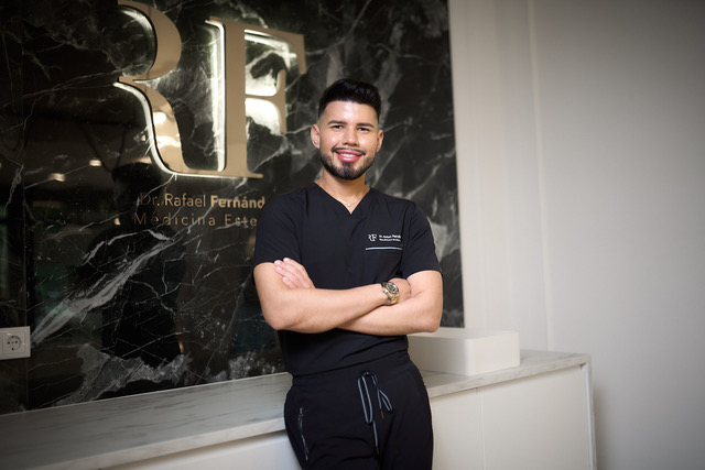 Dr.Rafael Fernandez. Clínica Mandíbula de Diamante