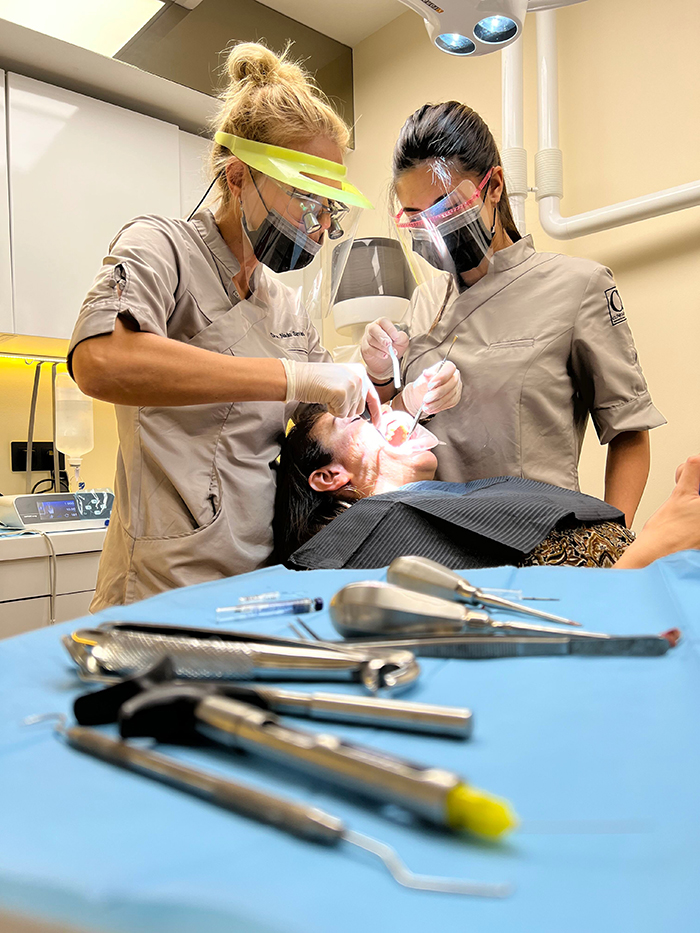 Clínica Bernabeu Blanqueamiento Dental Desensibilizante